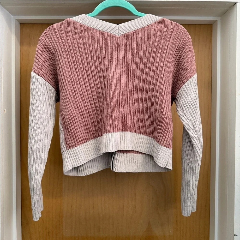 Sincerely Jules Women’s Marsala and Tan Cropped Knitted Sweater. Size:Xtra Small